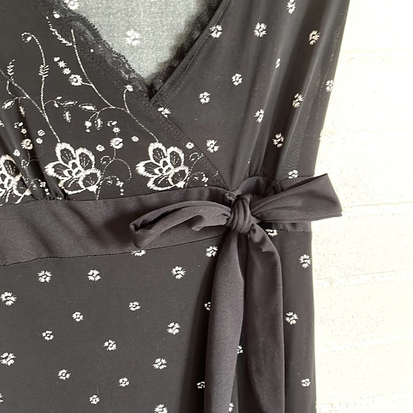 🍀3/50 Faux Wrap Dress (XS) - Picture 5 of 13